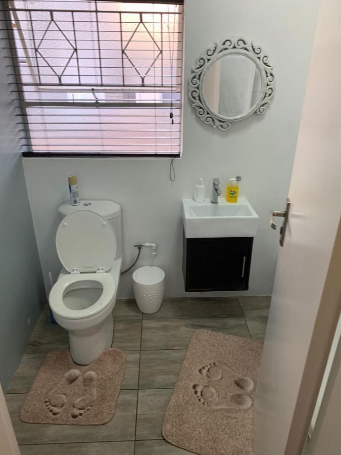 28 At Van Den Bos International Guesthouse Edenvale Zewnętrze zdjęcie
