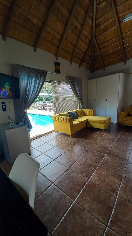 28 At Van Den Bos International Guesthouse Edenvale Zewnętrze zdjęcie